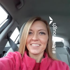 Meet your Posher, Della